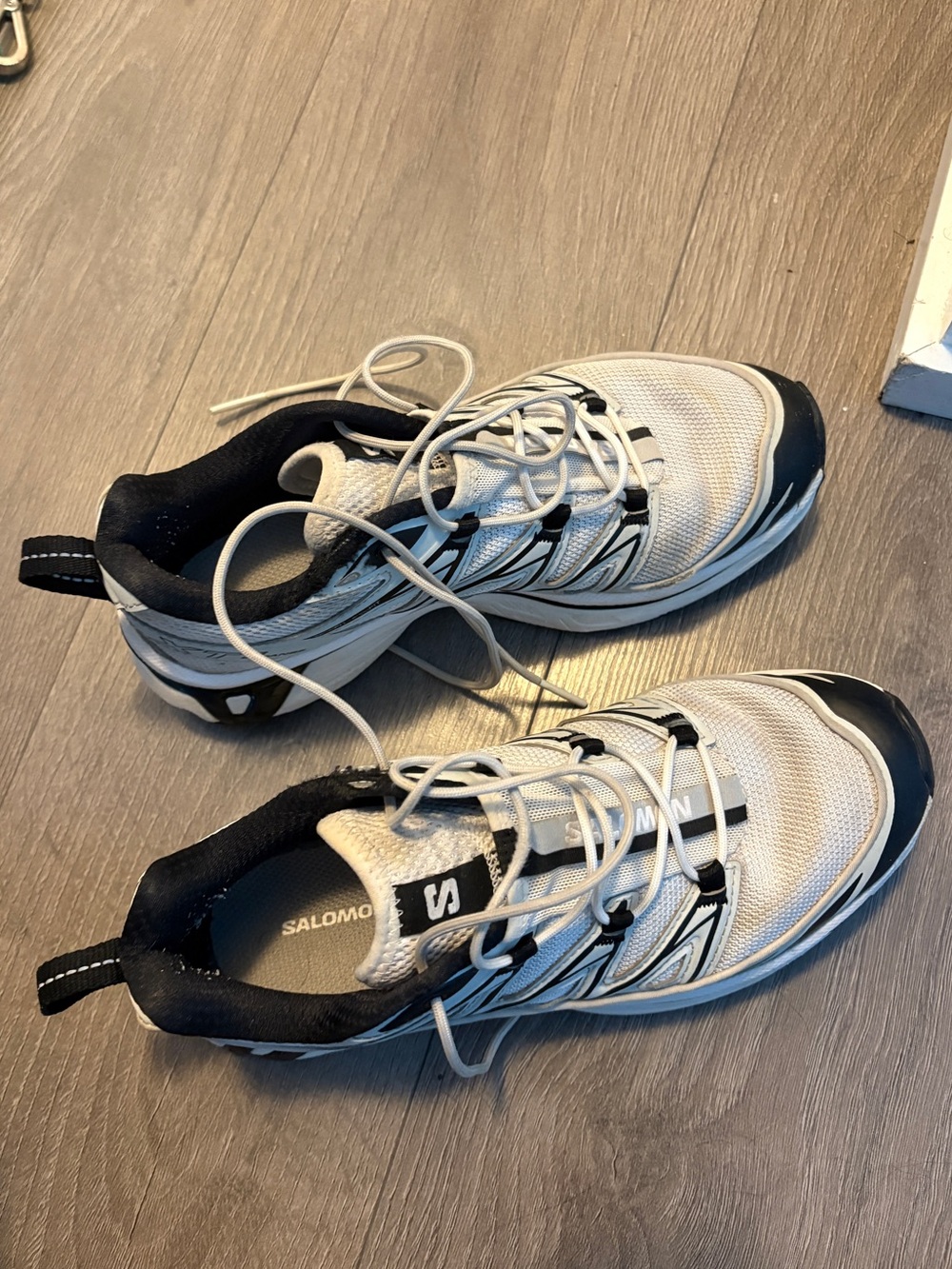 Salomon XT-6 Expanse trainers in white and black